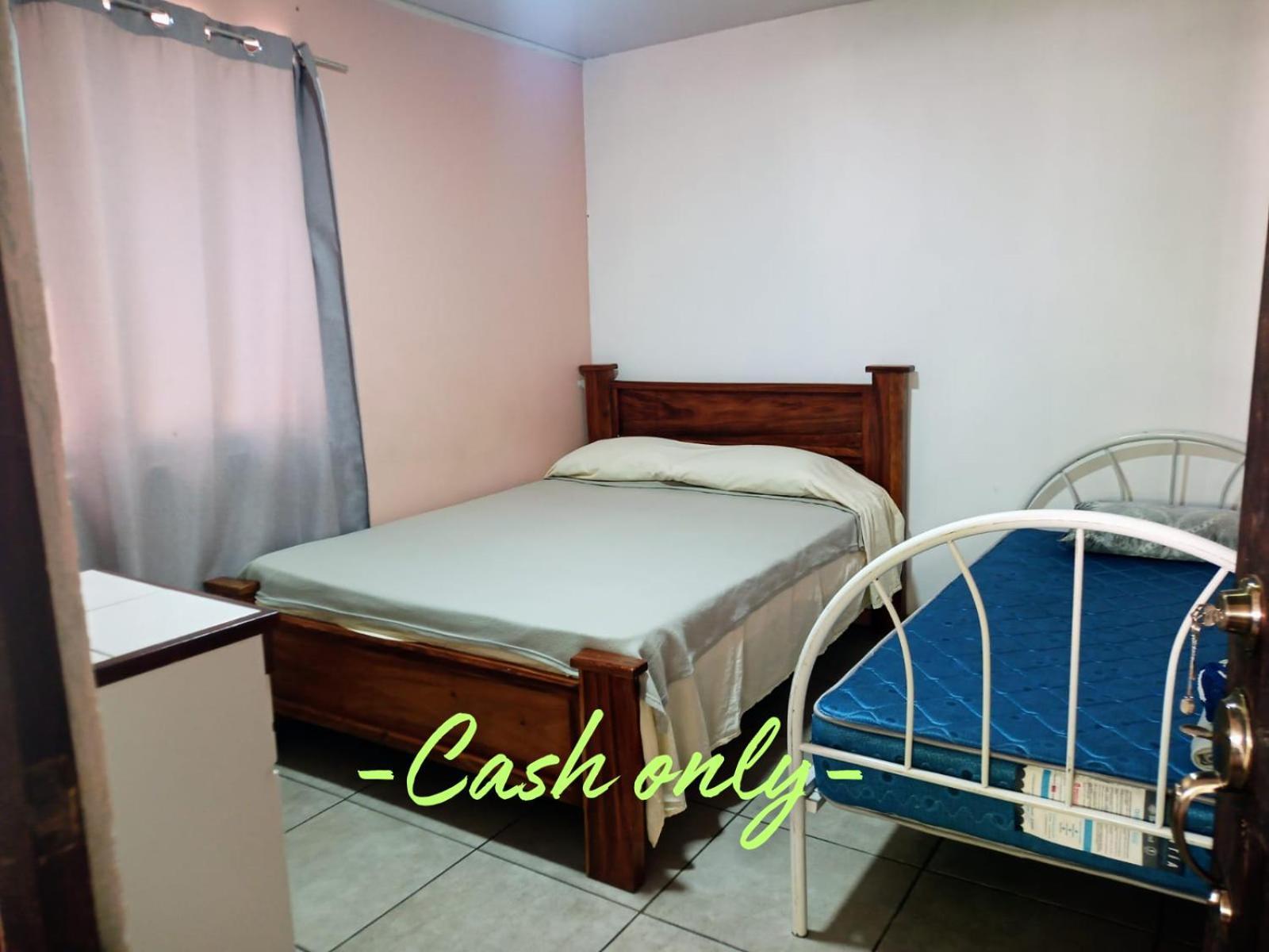 Hogar Tico-Estadounidense Cerca De Aeropuerto Alajuela Екстериор снимка